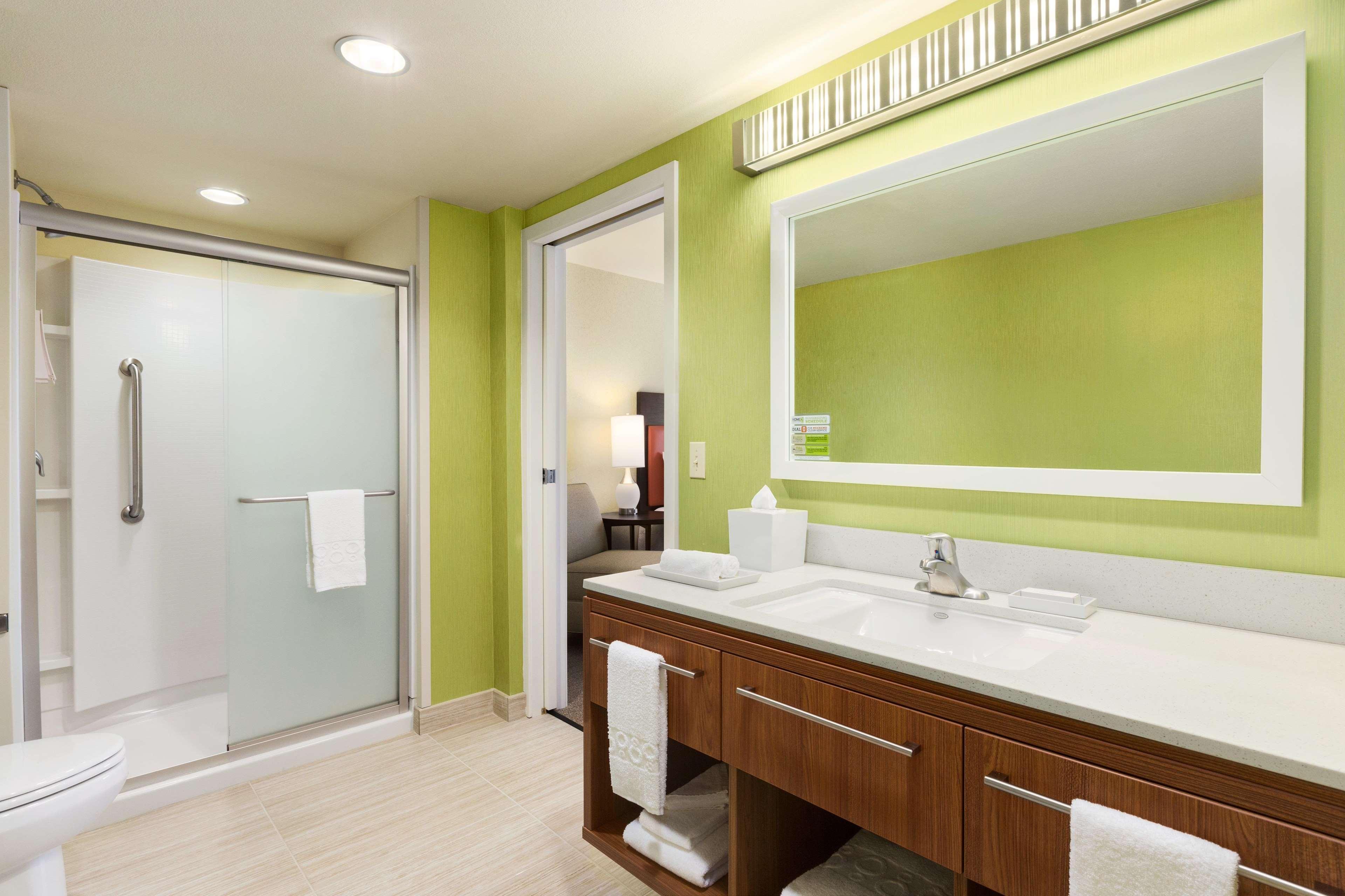 Home2 Suites By Hilton Farmington/Bloomfield Exterior photo